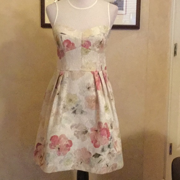 Maggy London Dresses & Skirts - Maggy London Dress